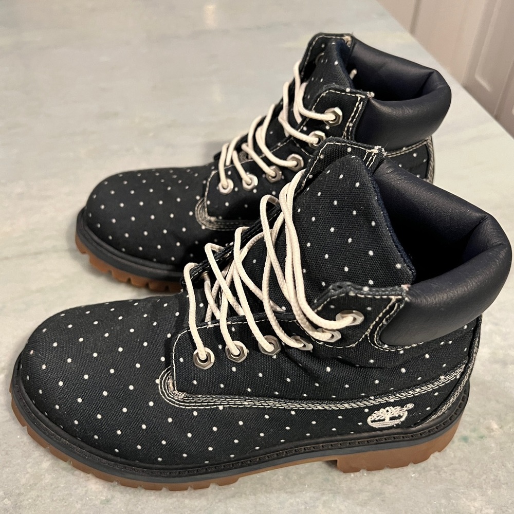 Timberland Big Kids Blue And White Polka Dot Boot, size 3